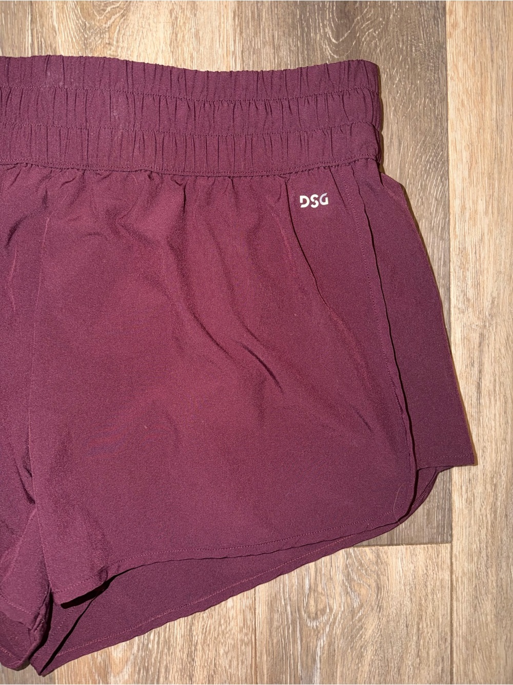 DSG Women’s Deep Burgundy Stride Athletic Shorts - Picture 3 of 7